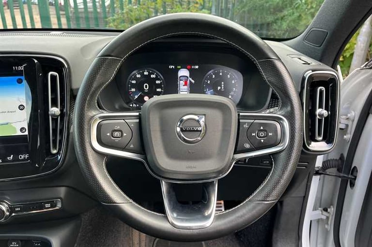 2020 Volvo XC40 2.0 B4P R DESIGN Pro 5dr Auto ESTATE PETROL Automatic