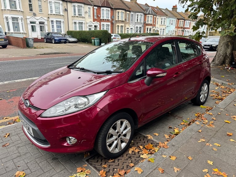 2010 Ford Fiesta 1.25 Zetec 5dr [82] HATCHBACK Petrol Manual