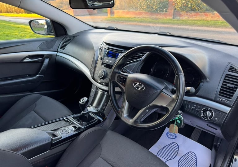 2016 HYUNDAI i40 1.7 CRDi S BLUE DRIVE ESTATE FULL MOT S/HIST RUNS/DRIVES GREAT!