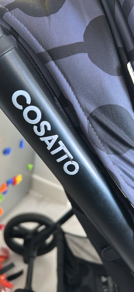 Cosatto wowee travel system