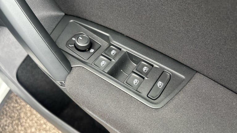 2021 Volkswagen Tiguan 1.5 TSI 150 Life 5dr Petrol Estate Estate Petrol Manual