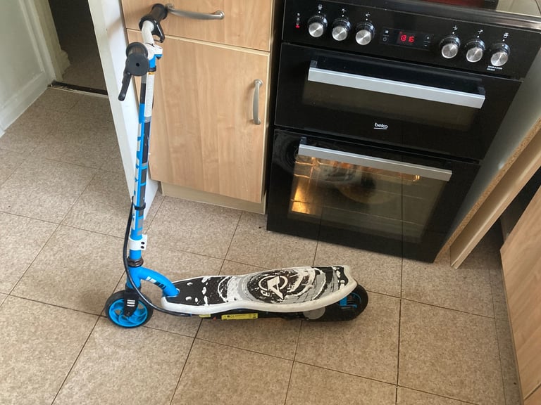 Avigo electric scooter 