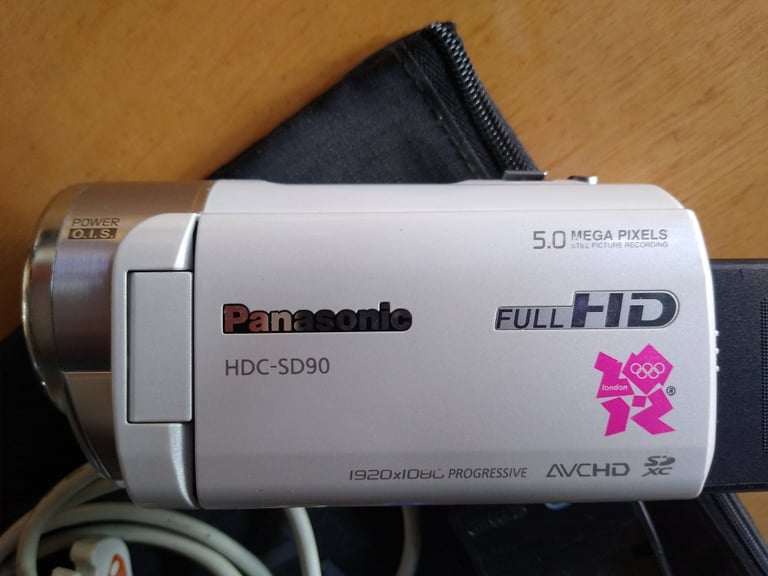 Panasonic HDC-SD90 Camcorder Olympics ed. FHD 1080/50P 40X IZoom MIC 