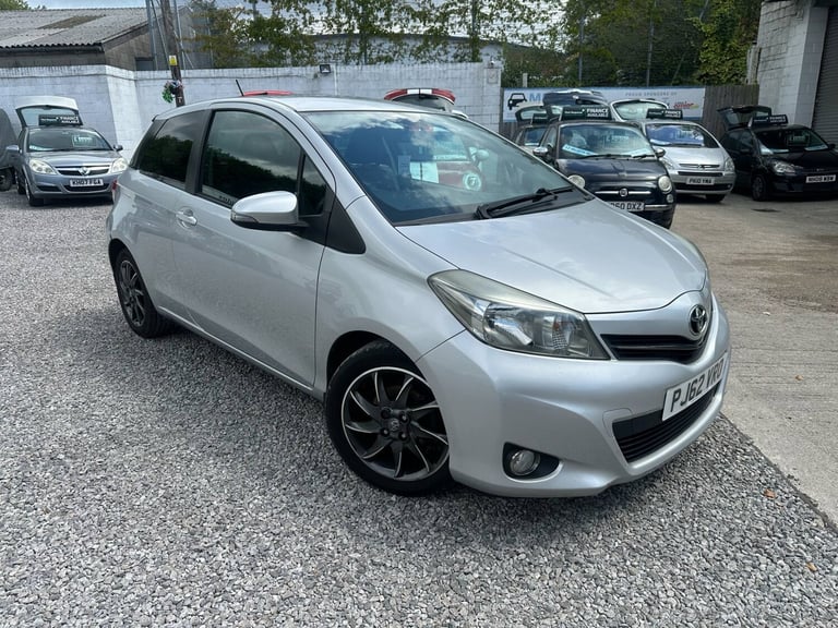 image for 2013 Toyota Yaris 1.33 VVT-i Trend 3dr, FULL HISTORY, SAT NAV, REVERSE CAMERA, 2 KEYS HATCHBACK P...