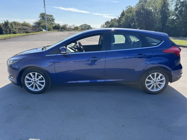 2017 Ford Focus 1.0T EcoBoost Titanium Hatchback 5dr Petrol Auto Euro 6 (s/s) (125 ps) Hatchback ...