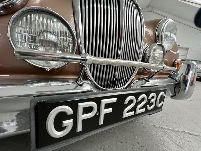 1965 Daimler V8 Petrol Automatic