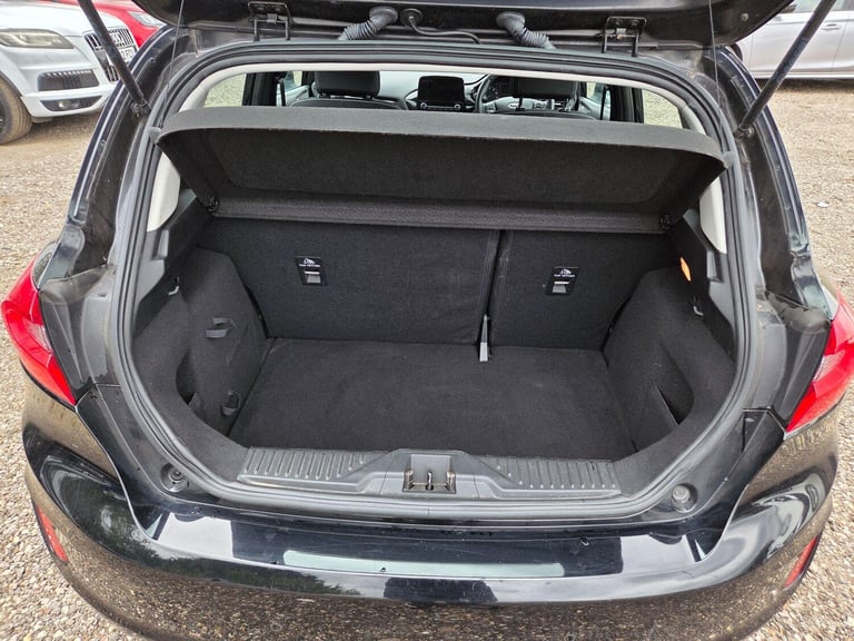 2018 Ford Fiesta 1.0T EcoBoost Zetec Euro 6 (s/s) 5dr Petrol