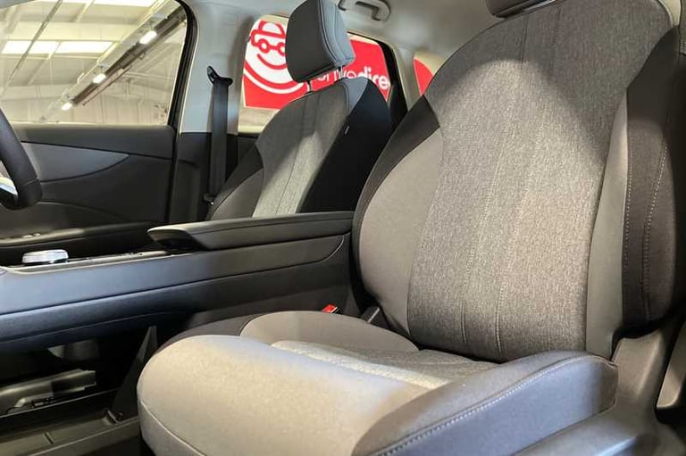 2025 MG MG S5 64kWh SE Long Range SUV 5dr Electric Auto (231 ps) SUV Electric Automatic