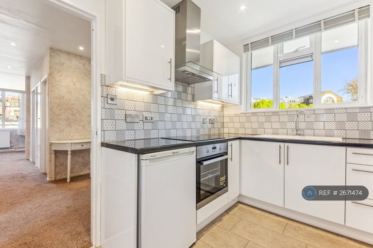 4 bedroom flat in Marlow House, London, W2 (4 bed) (#2671474)