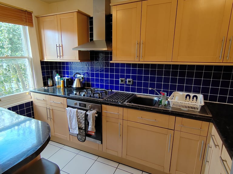 Second floor 2 bedroom flat to rent in highly desirable area of West Hampstead, NW2
