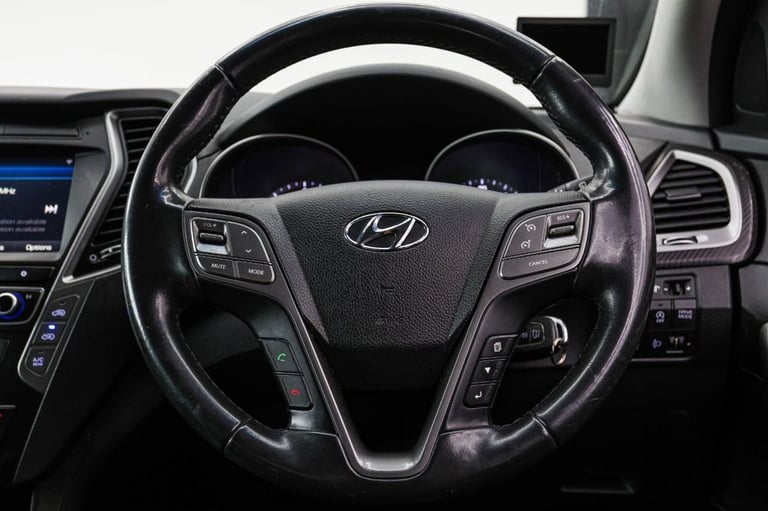 2016 Hyundai Santa Fe 2.2 CRDi Blue Drive Premium 5dr Auto [7 Seats] ESTATE DIESEL Automatic