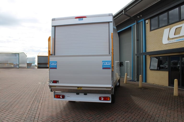 RENAULT MASTER ADVANCE 150BHP 4.1 METER LUTON VAN WITH TAIL LIFT BRAND NEW MODEL