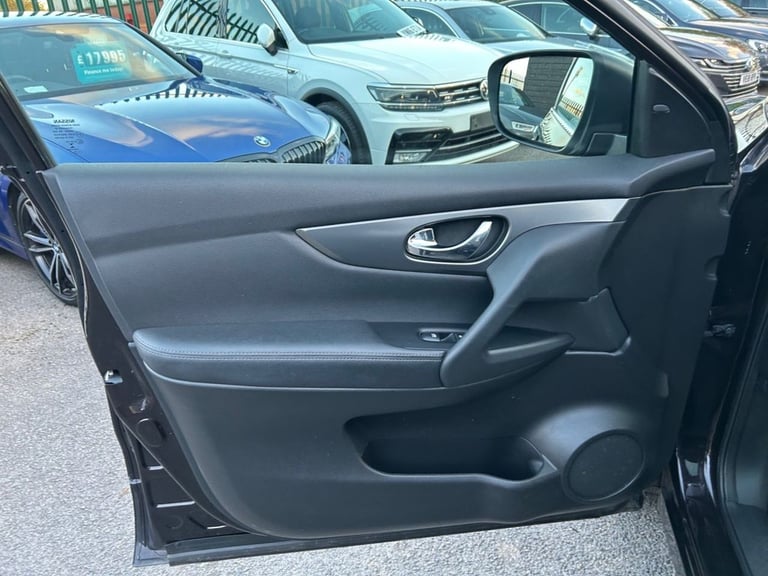 2019 Nissan Qashqai 1.3 DiG-T N-Connecta 5dr HATCHBACK PETROL Manual