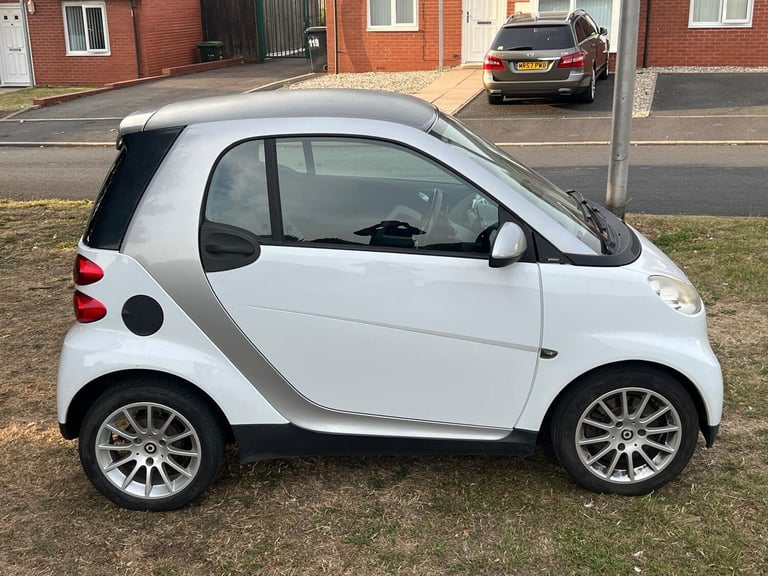 2010 smart fortwo CDI Passion 2dr Softouch Auto [Luxury Pack] [2010] COUPE Diesel Automatic