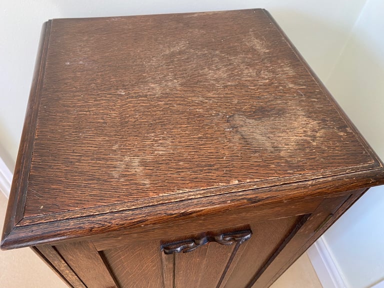 Vintage Oak Bedside Cabinet Table