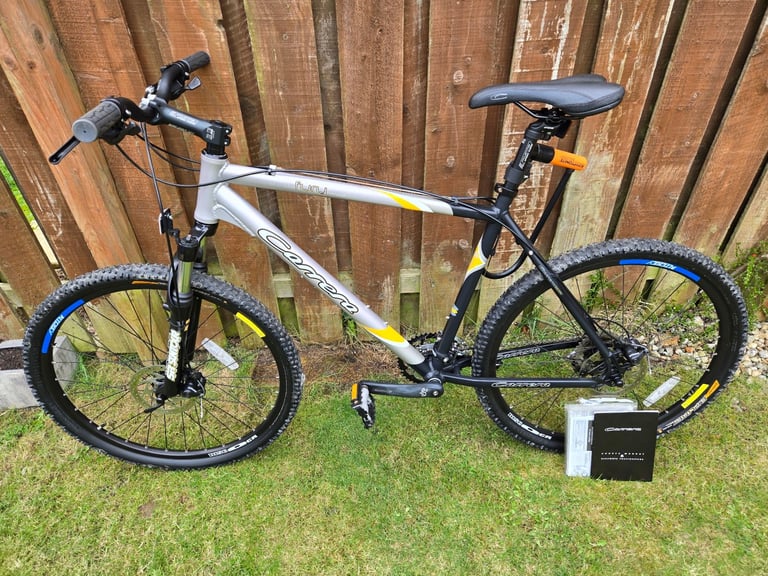 image for FOR SALE MY CARRERA FURY MAINTAIN BIKE LIKE NEW 