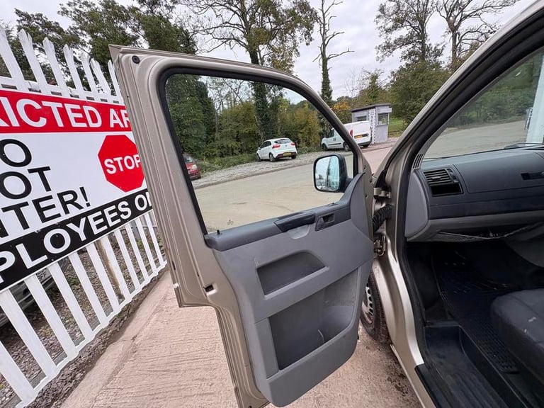 2008 Volkswagen Transporter Transporter T32 130 TDI LWB Camper DIESEL Manual