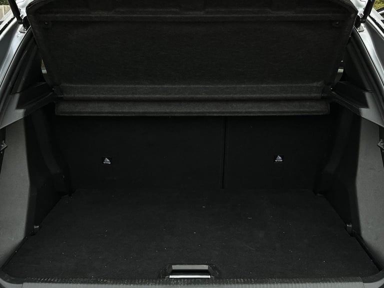  Peugeot 2008 SUV 1.2 Puretech Allure Premium  Plus Suv 5dr Petrol Eat Euro 6