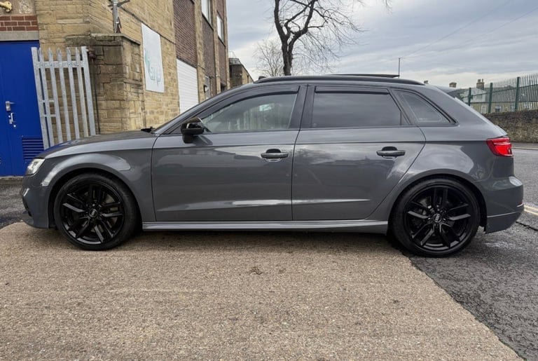 Audi, A3, Hatchback, 2017, Semi-Auto, 1984 (cc), 5 doors