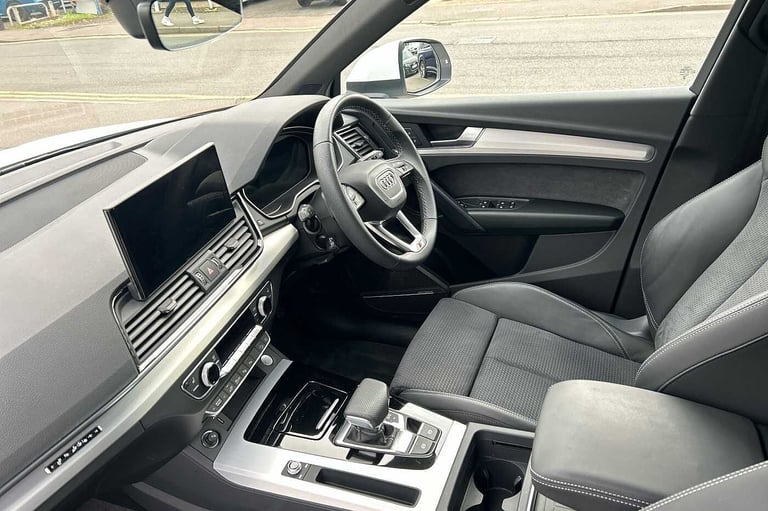 2025 Audi Q5 50 TFSI e Quattro S Line 5dr S Tronic SUV Hybrid Automatic