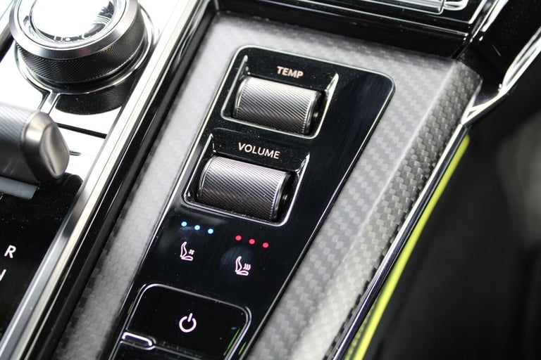  Aston Martin Vantage 4.0 V8 Auto Euro 6 2dr Petrol Automatic