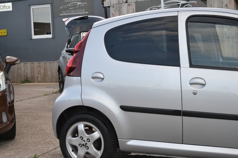 2013 Peugeot 107 1.0 Allure 5dr HATCHBACK Petrol Manual