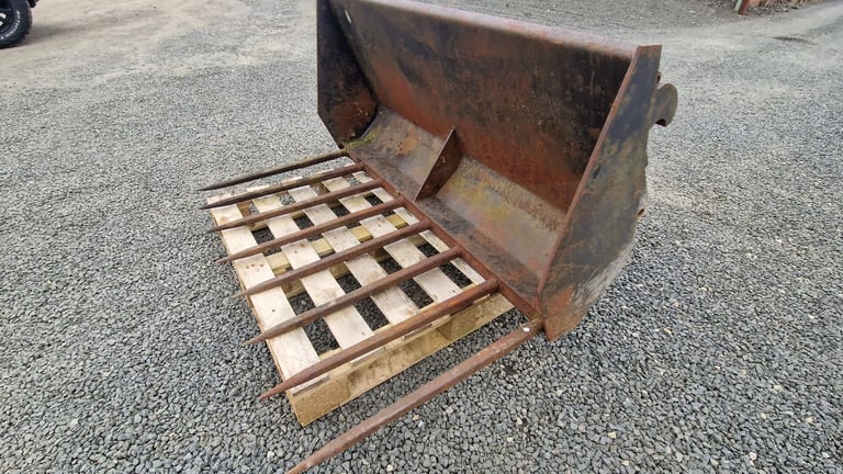 Tractor front loader dung graipe muck fork 