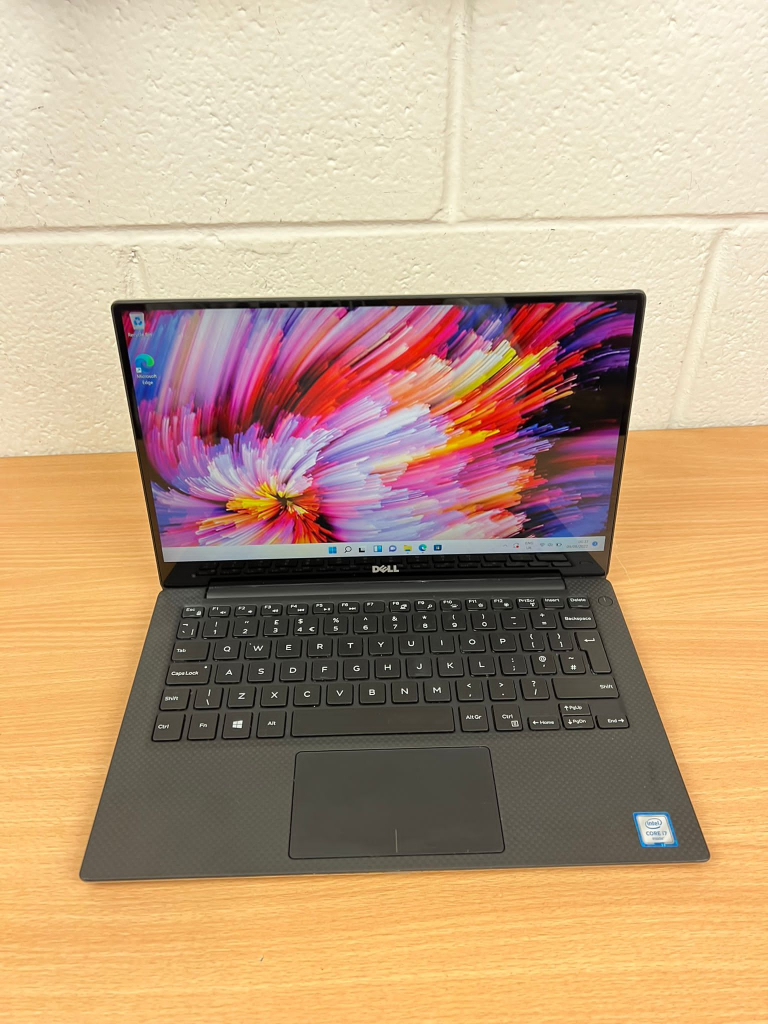 SALE Windows 11. Dell XPS Gaming Ultrabook Sleek Laptop 4k Solid Stat