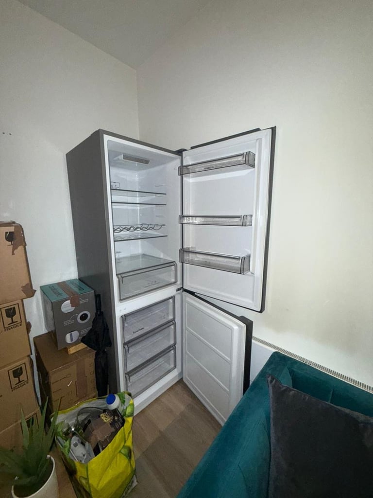 KENWOOD - KNF60X19 60/40 Fridge Freezer – Silver