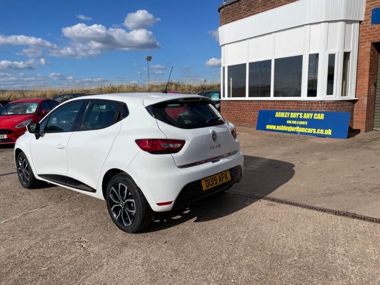  Renault Clio PLAY Petrol