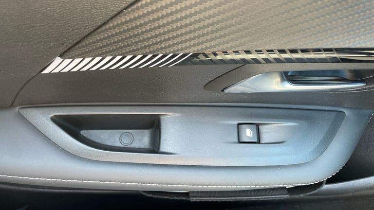 2024 Peugeot 208 50kWh E-Style Auto 5dr (7.4kW Charger) Hatchback Electric Automatic