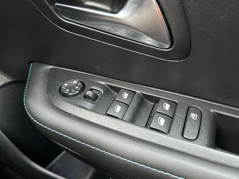 2023 Peugeot 208 1.2 PureTech Allure Premium + Hatchback 5dr Petrol EAT Euro 6 (s/s) (130 ps Hatc...