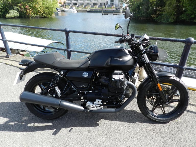 image for Moto Guzzi V7 Stone 850 e5