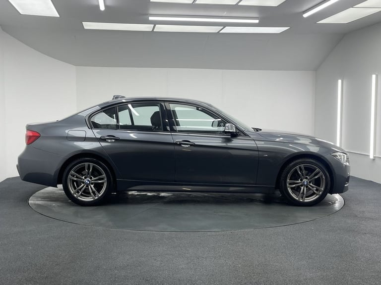 2017 BMW 3 Series 2.0 320i M Sport Saloon 4dr Petrol Manual xDrive Euro 6 (s/s) (184 ps) Saloon P...