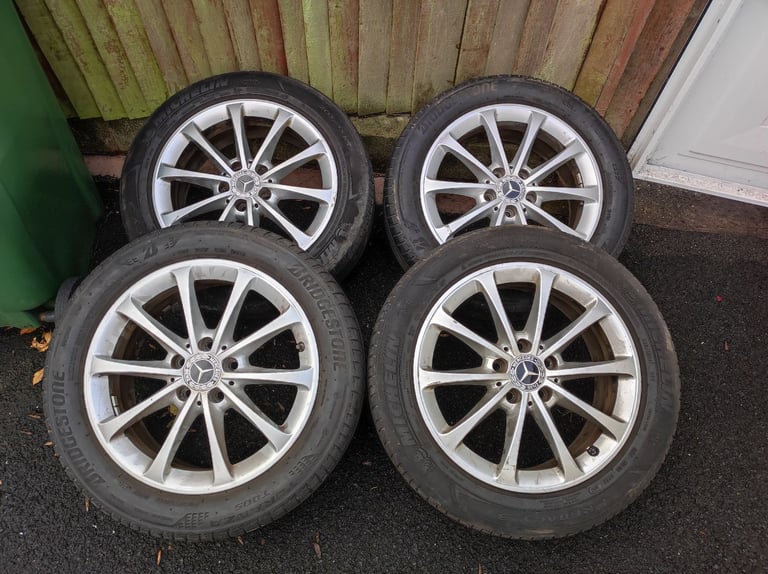 MERCEDES BENZ 17" INCH ALLOY WHEELS & GOOD TYRES, 5x112. A/B-CLASS. A1774010300