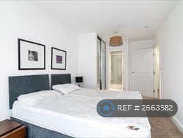 2 bedroom flat in Christian Street, London, E1 (2 bed) (#2663582)