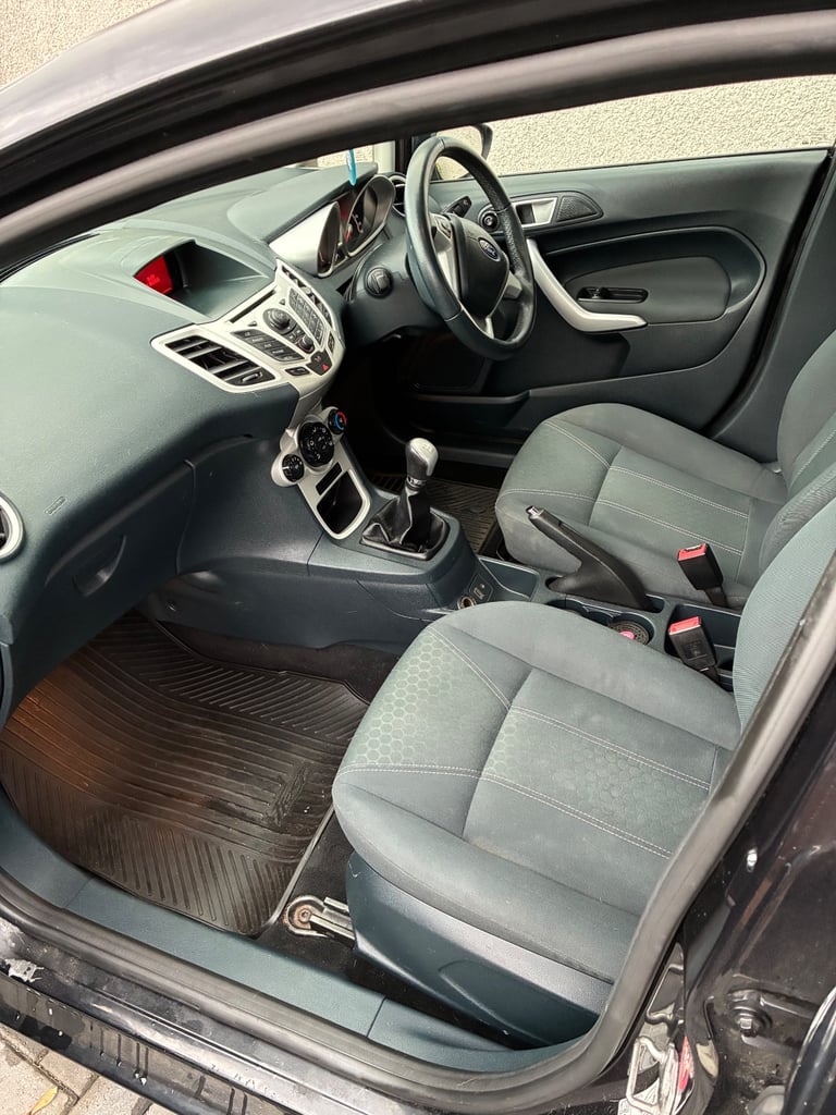 Ford, FIESTA, Hatchback, 2012, Manual, 1399 (cc), 5 doors