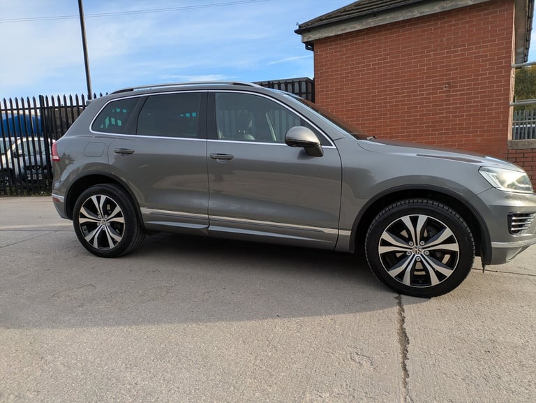2016 Volkswagen Touareg 3.0 V6 TDI BlueMotion Tech 262 R-Line 5dr Tip Auto ESTATE Diesel Automatic