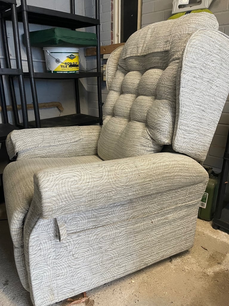 image for RAISER RECLINER ARMCHAIR