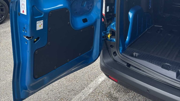 2025 Ford E-Transit Courier 100kW 43kWh Trend Van Auto Van Electric Automatic