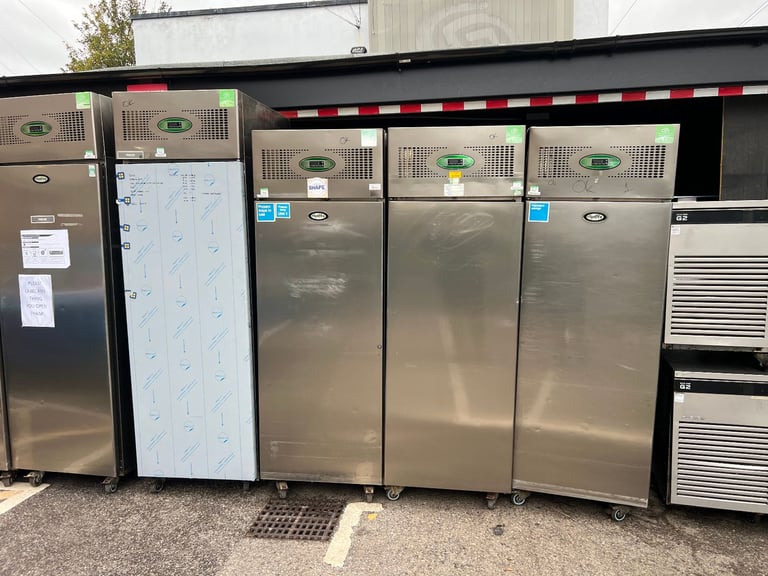 image for FOSTER TALL OR SHORT  FREEZER  OR FRIDGES CATERING COMMERCIAL KITCHEN BAKERY PIZZA CHICKEN SHOP 