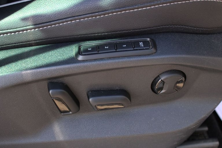 2020 70 VOLKSWAGEN TIGUAN 2.0 TDI R-LINE TECH SUV 5DR DIESEL DSG EURO 6 (S/S) (1