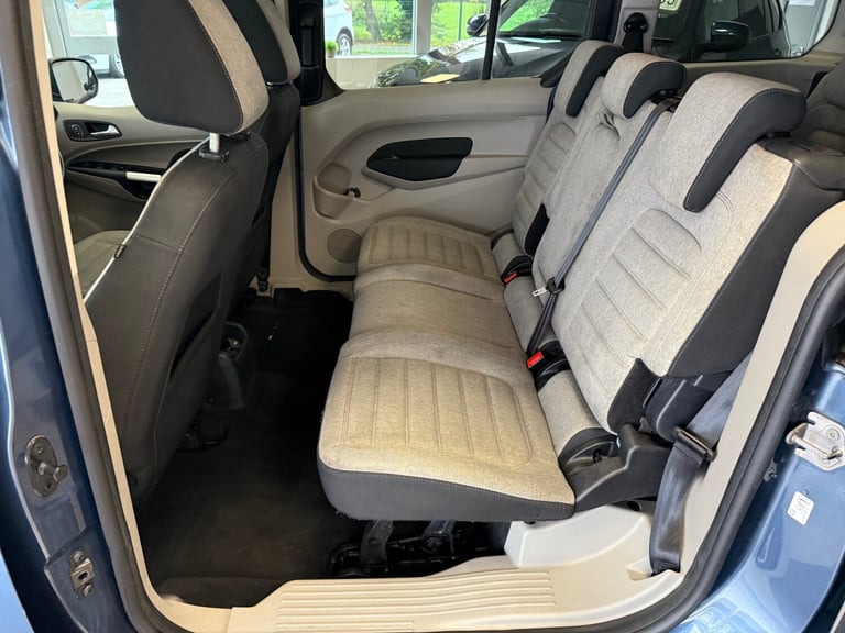 2019 Ford Grand Tourneo Connect 1.5 EcoBlue 120 Titanium 5dr MPV Diesel Manual
