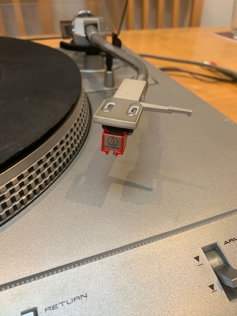 AKAI AP-D30 Direct Drive Turntable Record Player