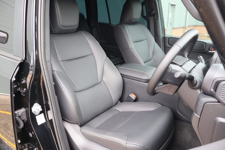2025 Toyota Land Cruiser BRAND NEW COMMERCIAL REAR PRIVACY GLASS Hi GLOSS FINISH  MUD TERRAIN TYR...