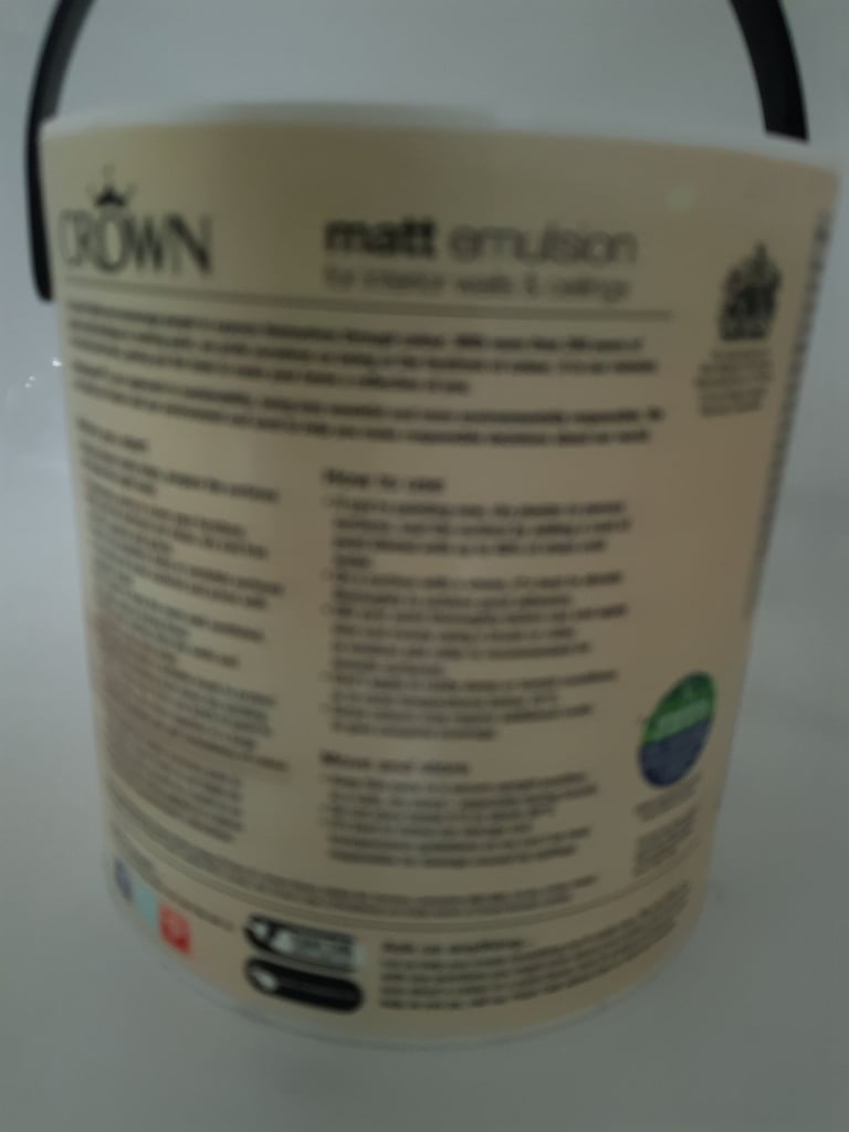 NEW Crown breathe easy paint Ivory cream 2.5LTR