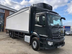 image for MERCEDES ANTOS 2532 26-TONNE INSULATED GRP FRIDGE 2016 - PN66 HJO