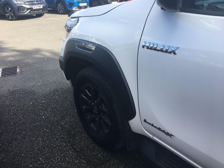 2023 Toyota Hilux Invincible X D/Cab Pick Up 2.8 D-4D Auto PICK UP DIESEL Automatic
