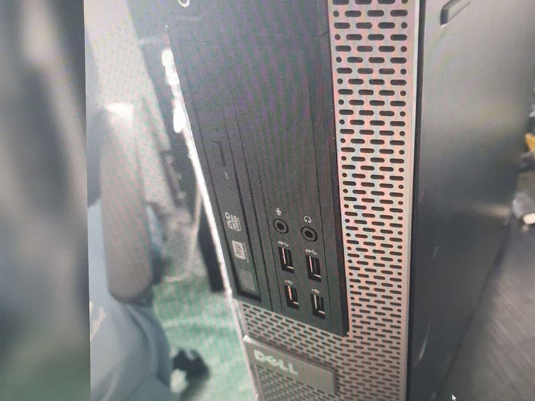 No11 dell optiplex SFF i5-4950 processor 8gb 240gb ssd dvd DP VGA choose windows 11 £80