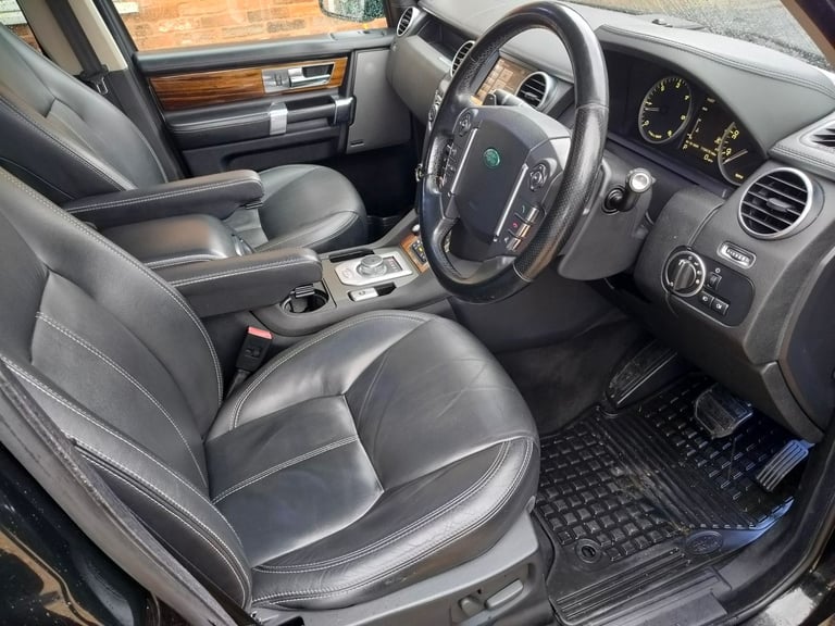 Land Rover Discovery 4 HSE Luxury. Cambelt done. F.S.H. MOT October 2026. Lovely example 